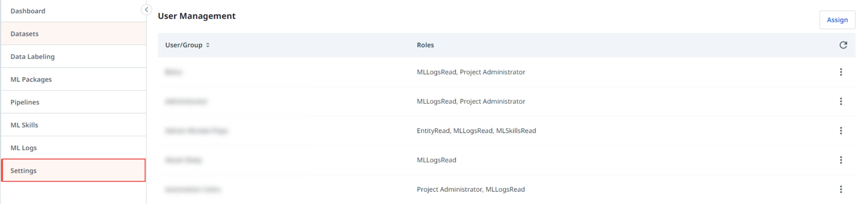 Screenshot mit der Schaltfläche „Einstellungen“ im UiPath AI Center.
