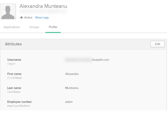 「関連する属性を定義する」の画像